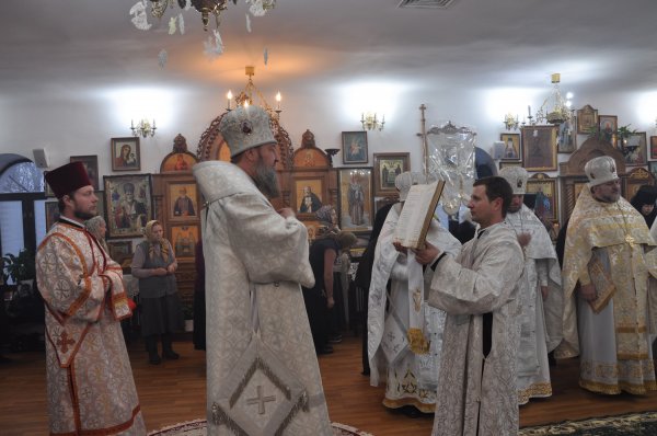 В святочные дни Рождества Христова в Свято-Петропавловском женском монастыре состоялось праздничное богослужение