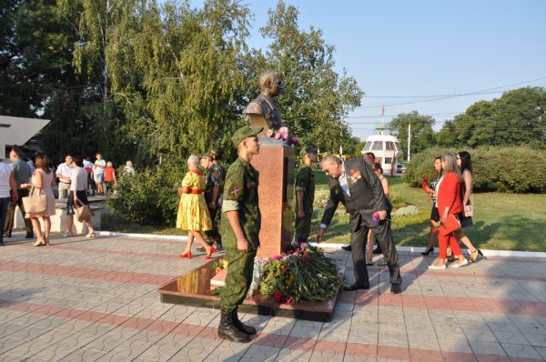 С Днем рождения, Республика! В Бендерах отмечают 29 годовщину со дня основания приднестровского государства